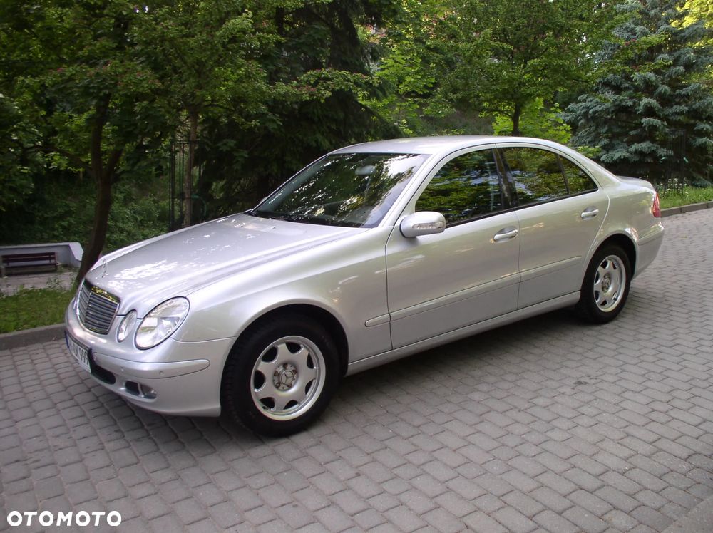 Mercedes-Benz Klasa E 200 Kompressor Automatik Avantgarde - 33