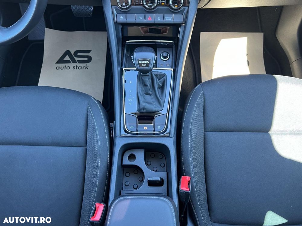 Skoda Karoq 2.0 TDI 4X4 DSG Style - 31