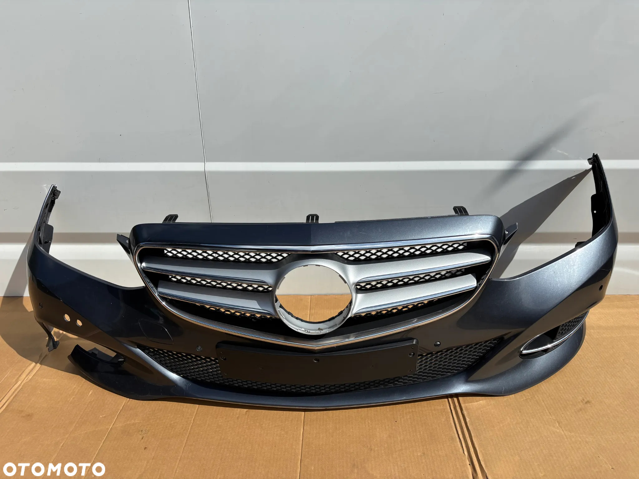 Mercedes E Klasa W212 Lift Zderzak Przedni PDC Atrapa Grill Zderzaka Przedniego Kratka Chrom A2128851838 A2128850822 - 4