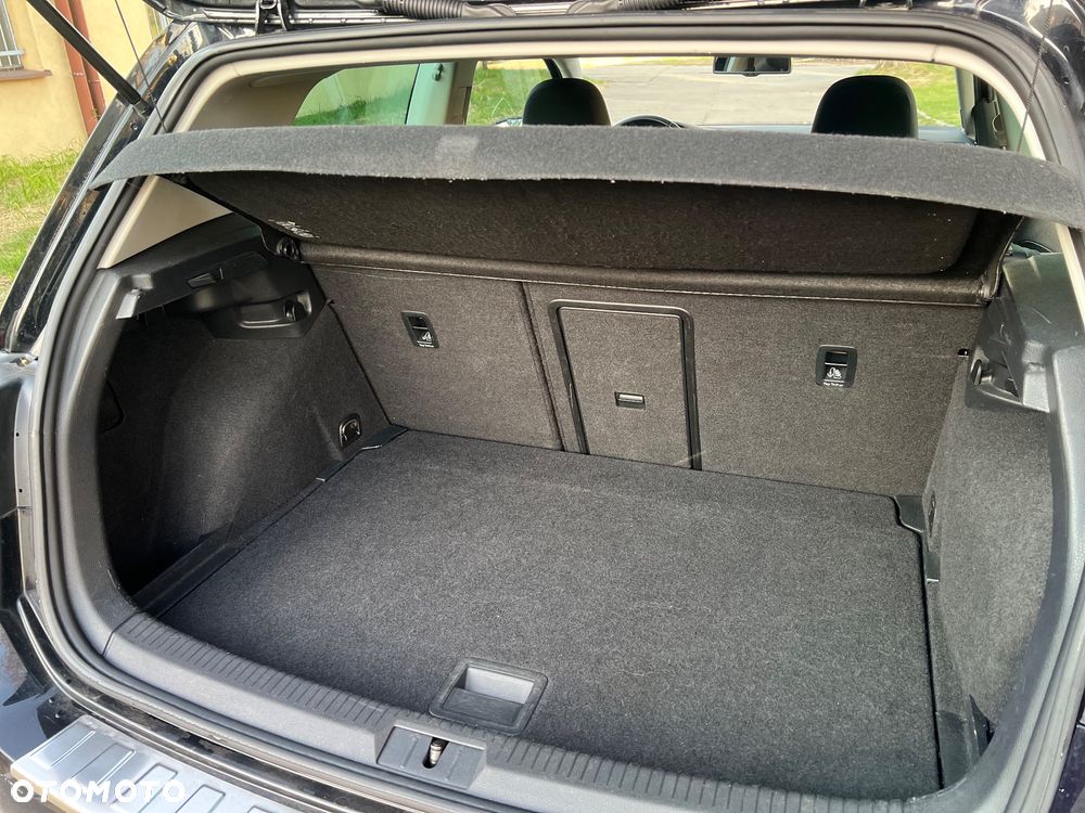 Volkswagen Golf 1.4 TSI Individual - 16