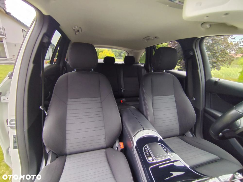 Mercedes-Benz GLC 200 d 4Matic 9G-TRONIC - 30