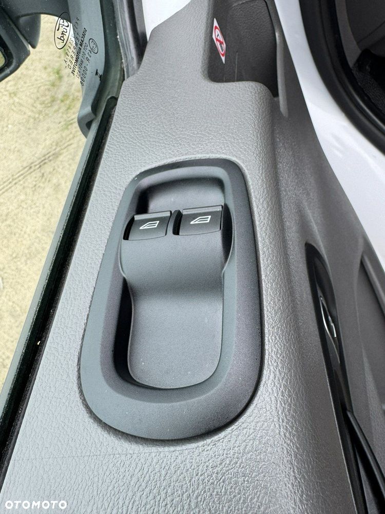 Ford Transit - 19