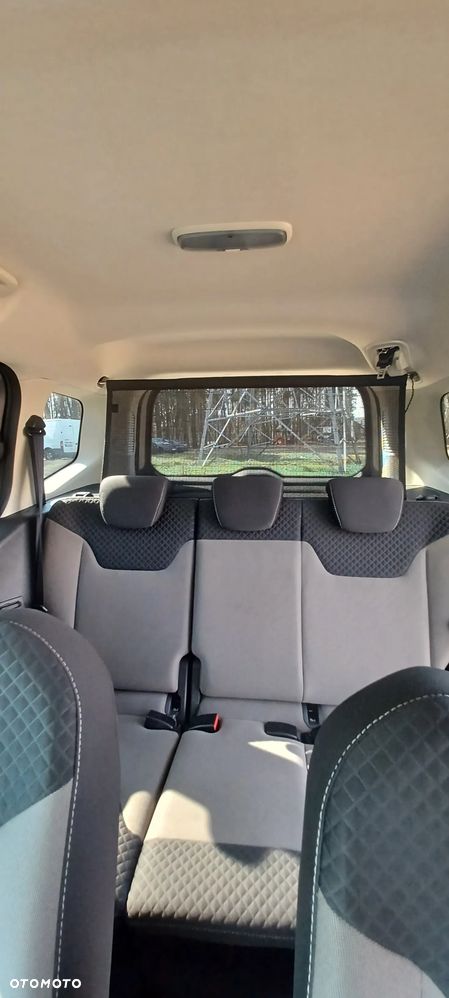 Ford Tourneo Courier 1.0 EcoBoost S&S Ambiente - 23