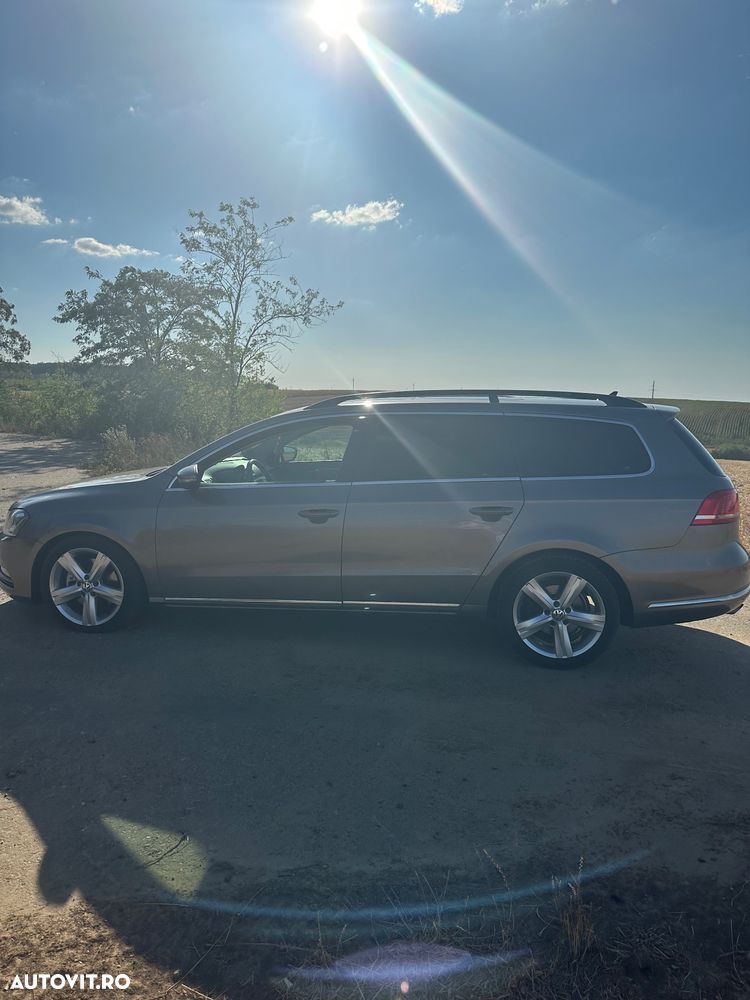 Volkswagen Passat 2.0 TDI Blue TDI Highline - 2