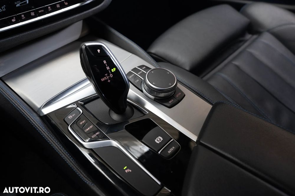 BMW Seria 5 530d xDrive Aut. - 16