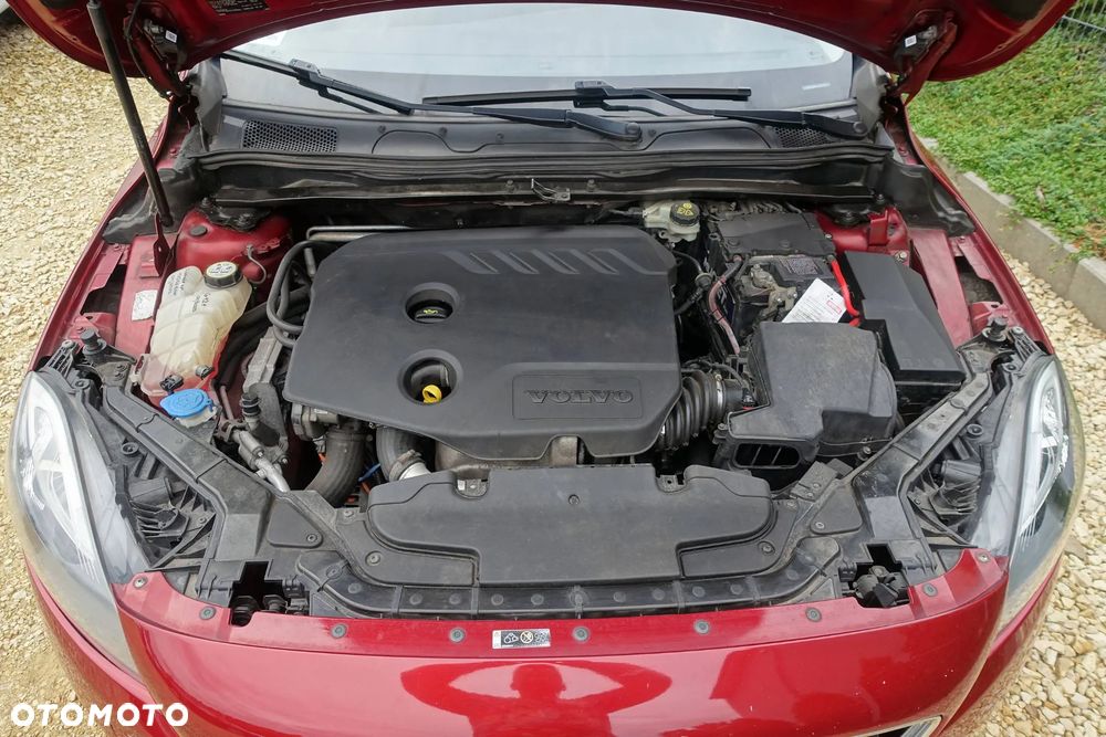 Volvo V40 D2 Momentum - 36