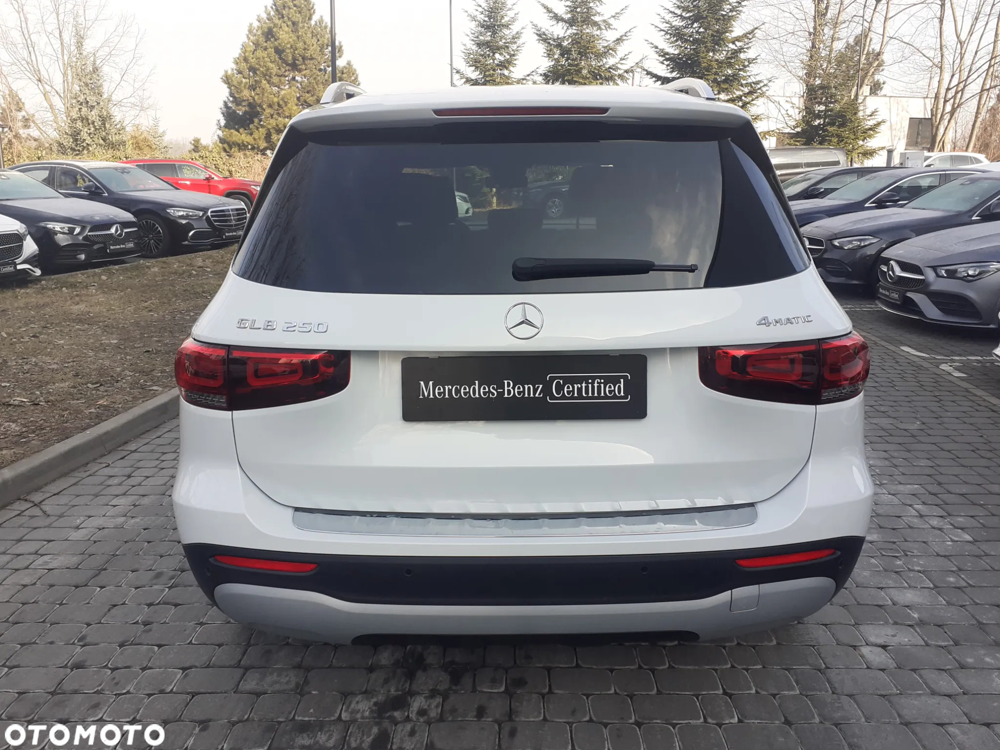 Mercedes-Benz GLB 250 4-Matic Style 8G-DCT - 12