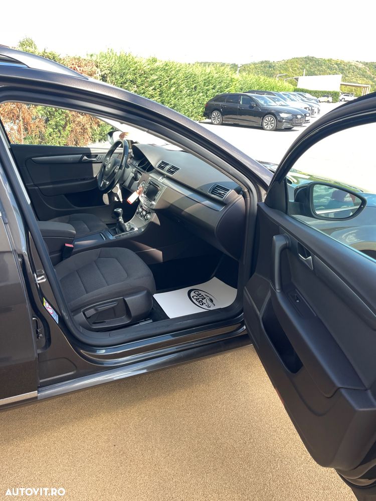 Volkswagen Passat 2.0 TDI BlueMotion Technology Comfortline - 22