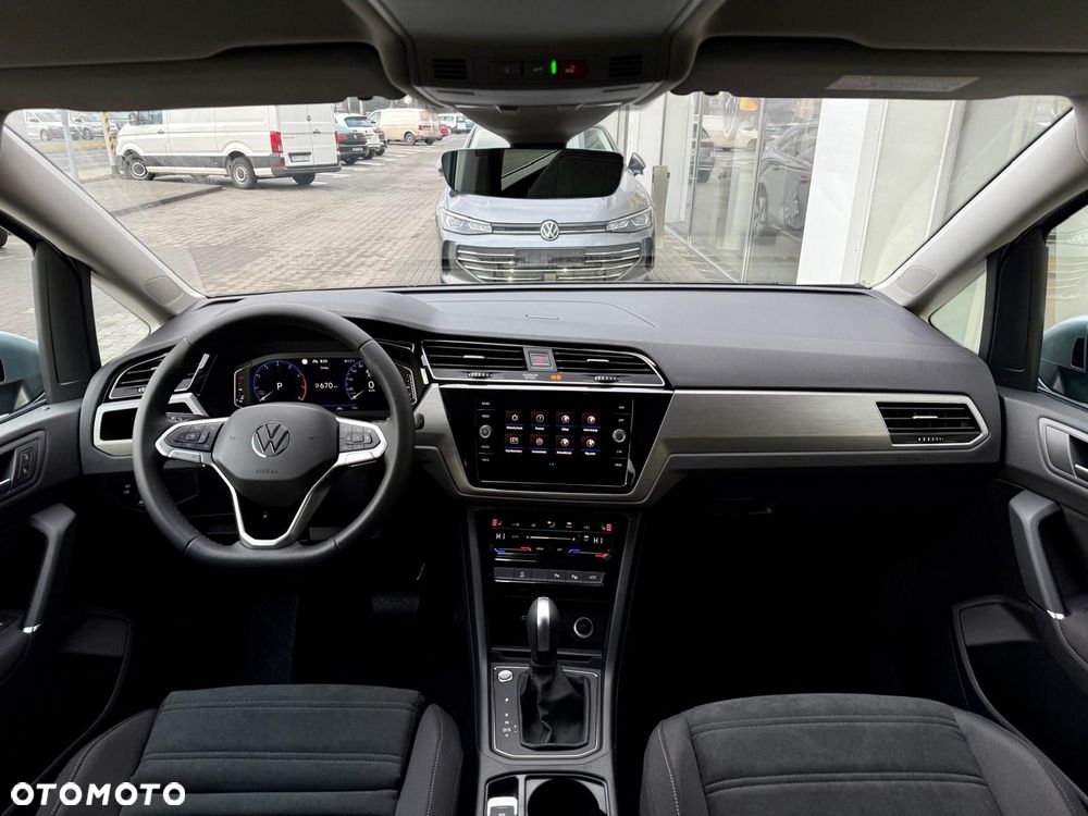 Volkswagen Touran 1.5 TSI EVO Comfortline Plus DSG - 11