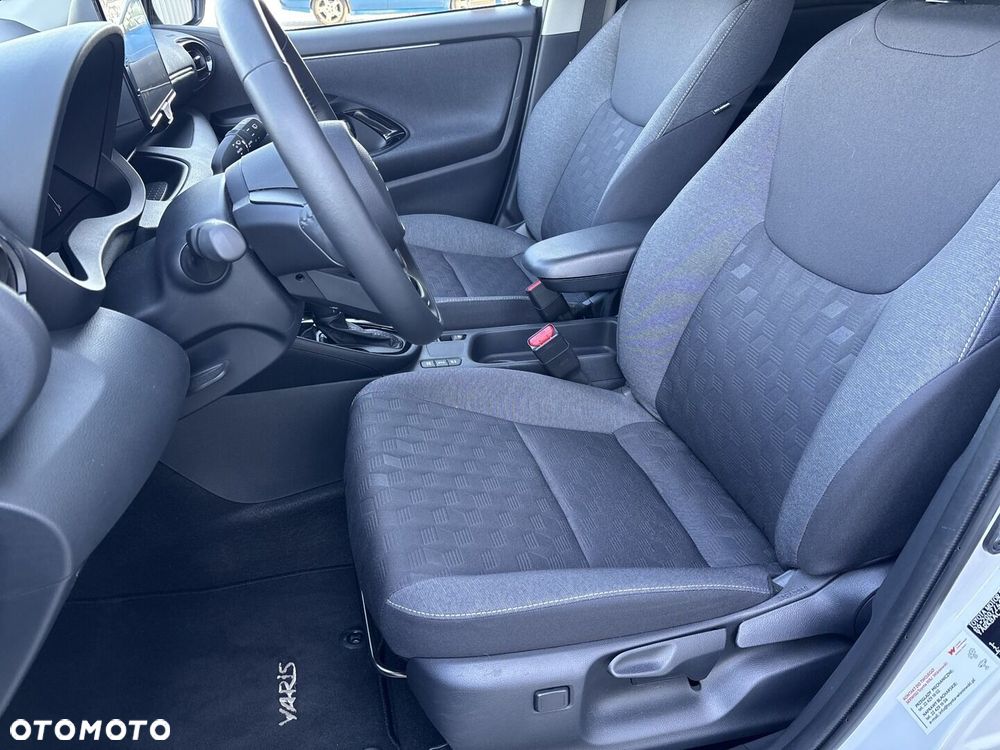 Toyota Yaris Hybrid 1.5 Style - 12