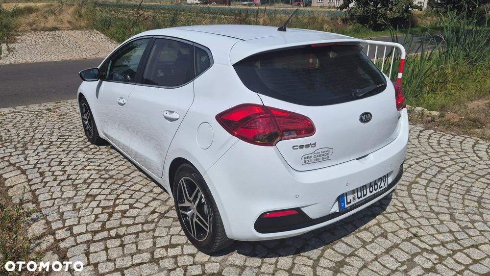 Kia Ceed 1.6 CRDi M - 3