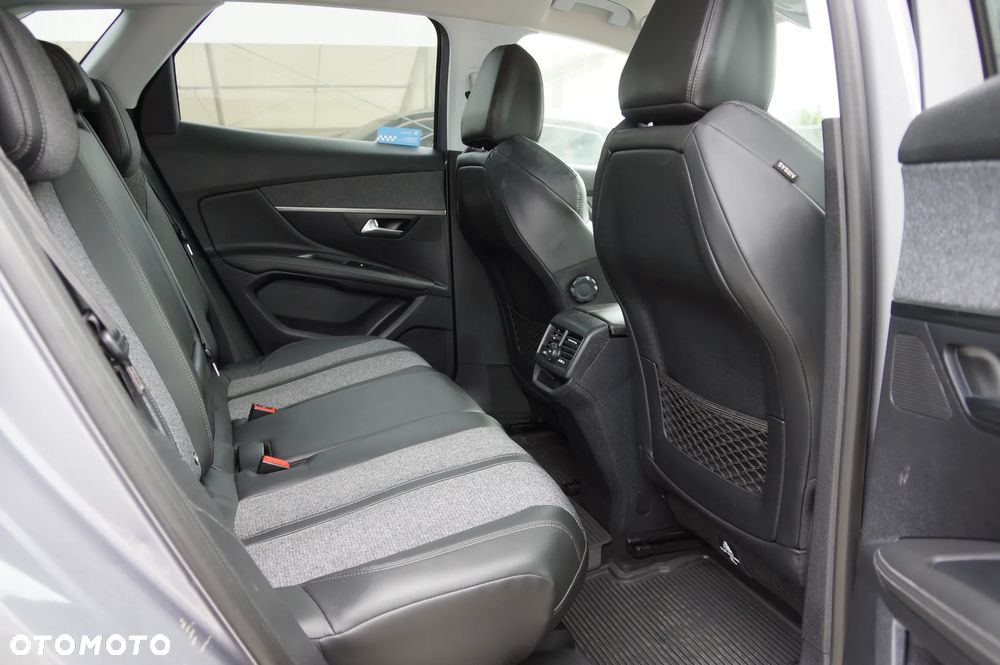 Peugeot 3008 2.0 HDi Active - 28