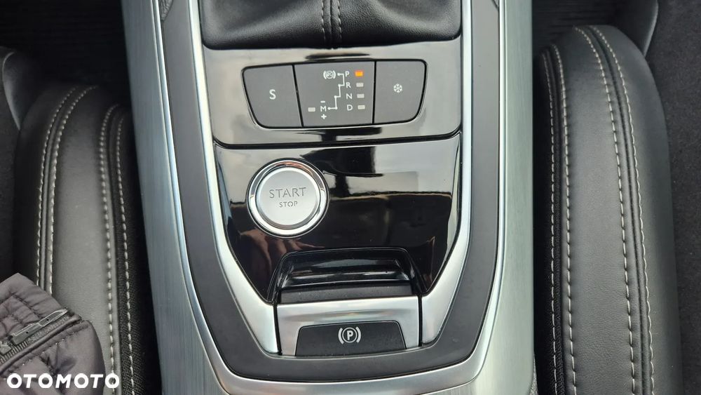 Peugeot 308 BlueHDi 150 EAT6 Stop & Start GT-Line Edition - 25