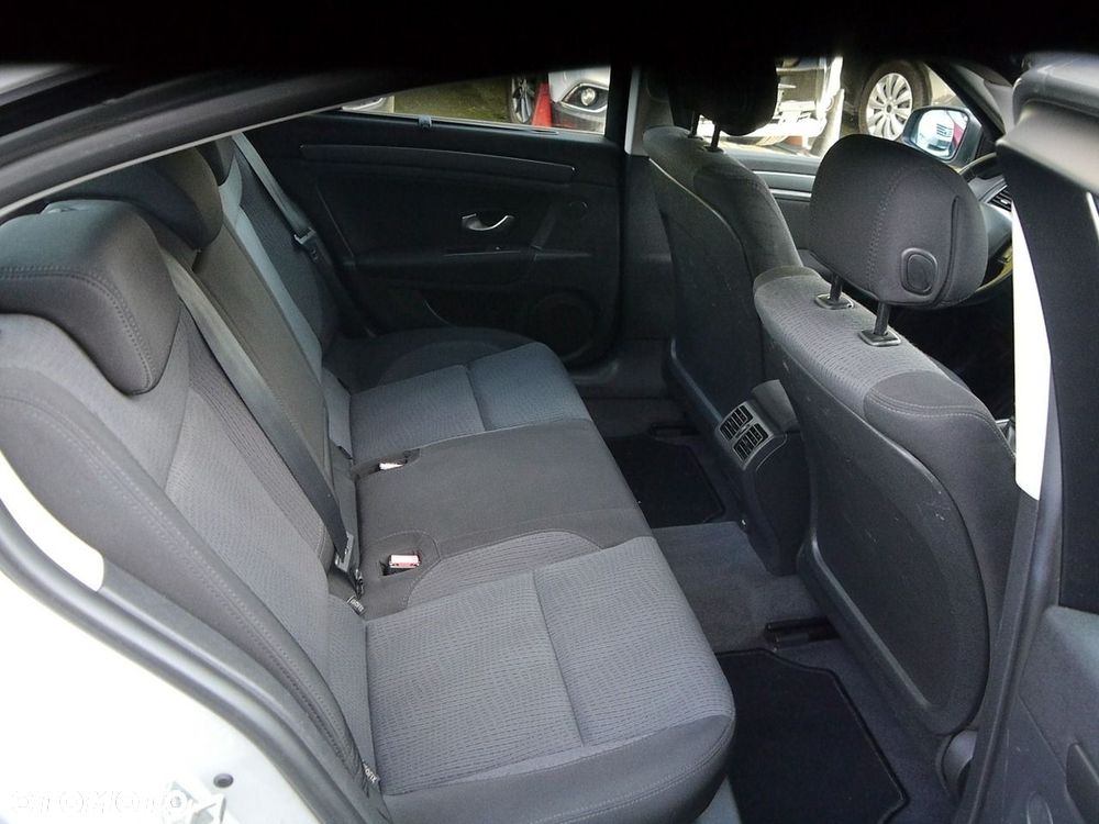 Renault Laguna 2.0 Authentique - 27