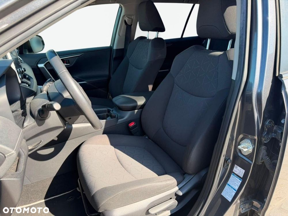 Toyota RAV4 - 3