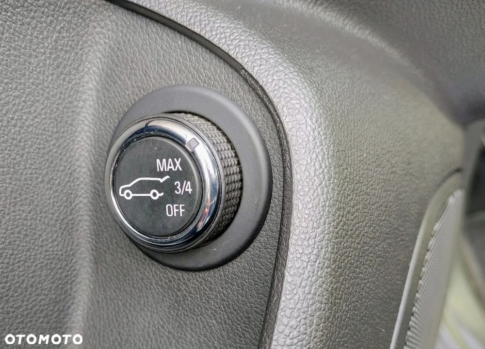 Opel Insignia 1.5 T Innovation S&S - 9