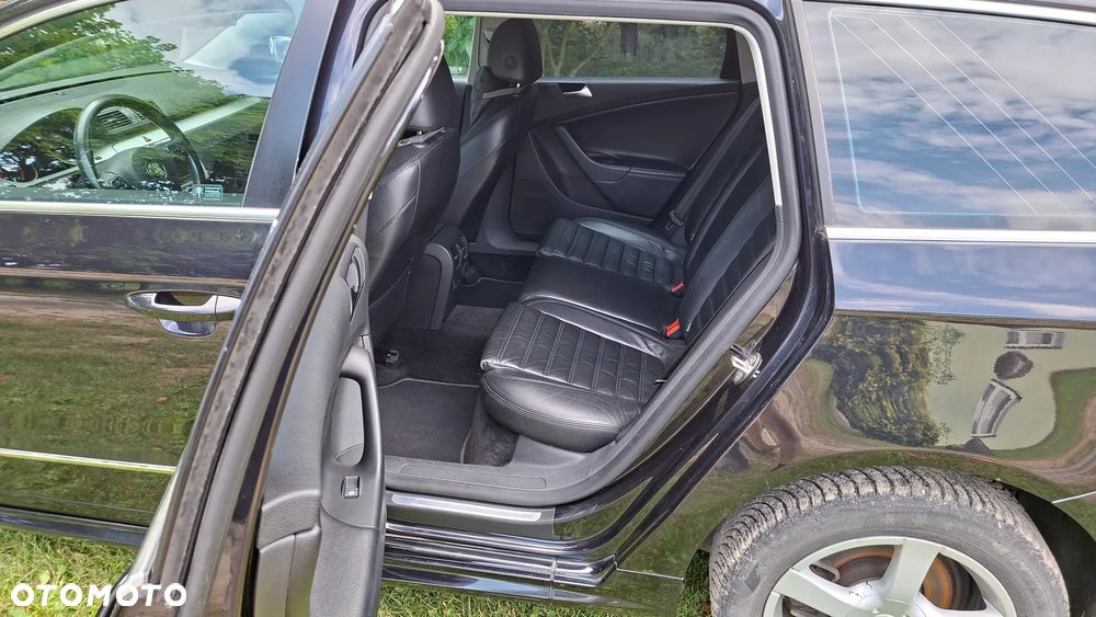 Volkswagen Passat - 10