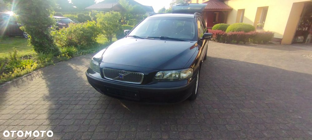 Volvo V70 D5 Comfort - 8