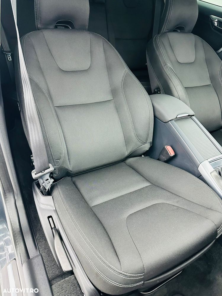 Volvo XC 60 D3 Momentum - 23