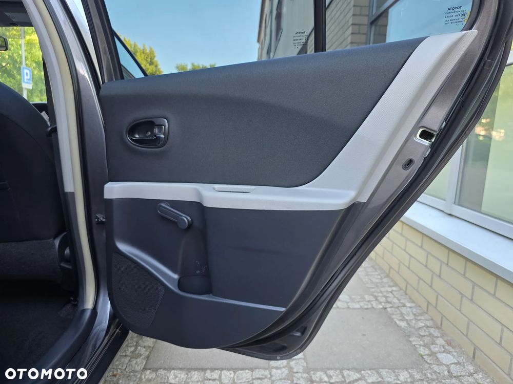 Toyota Yaris - 19