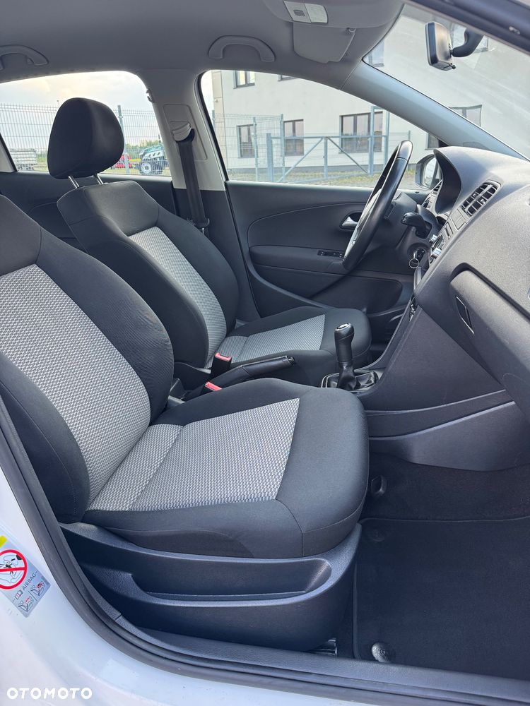 Volkswagen Polo 1.6 TDI Comfortline - 16