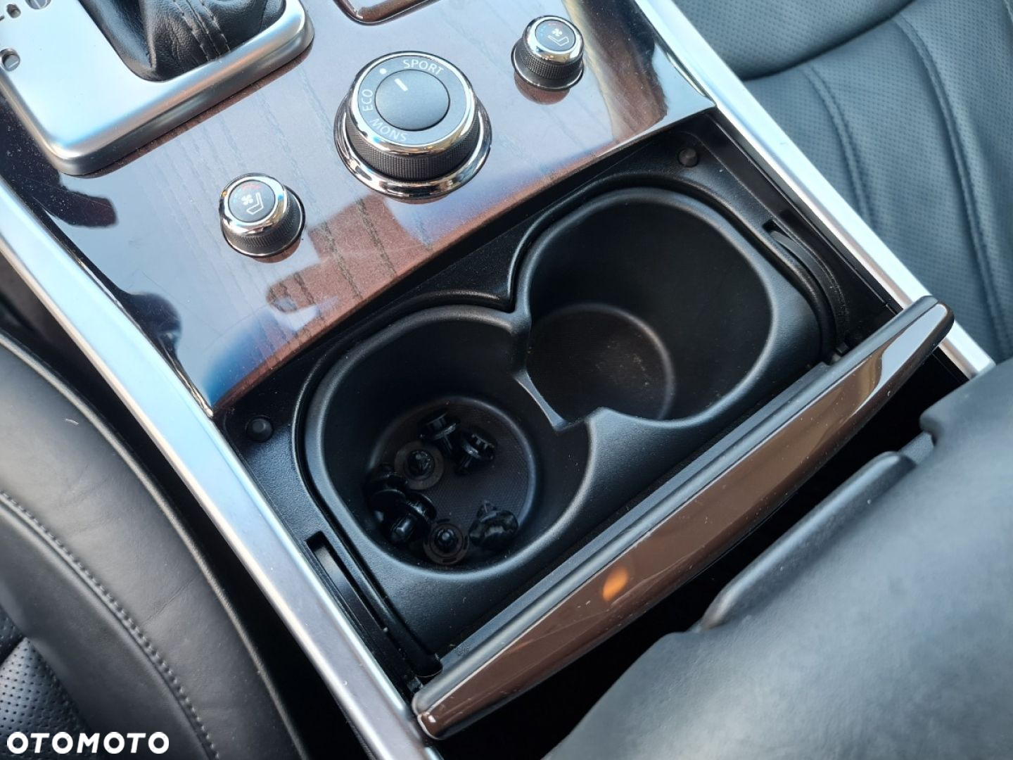 Infiniti Q70 - 27