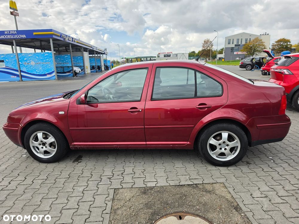 Volkswagen Bora 2003 photo 2
