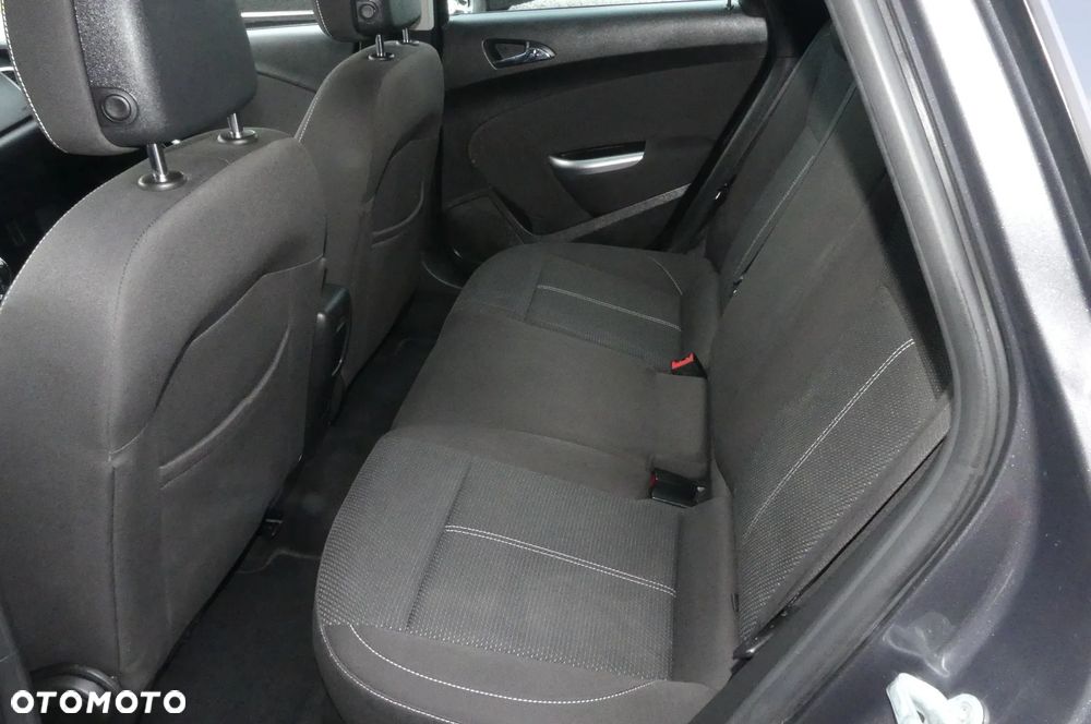 Opel Astra 1.4 T Cosmo - 9