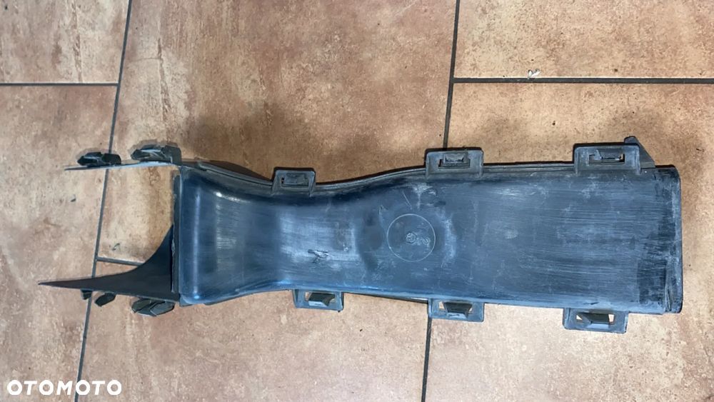 BMW X3 F25 KANAŁ WLOT POWIETRZA HAMULCOWY LEWY 7210485 - 2