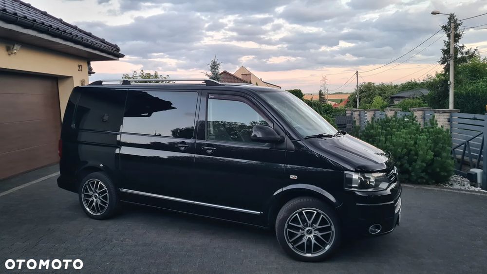Volkswagen Multivan - 21