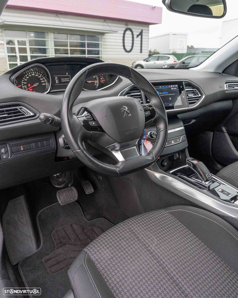 Peugeot 308 PureTech 130 GPF EAT8 Stop & Start Active Pack - 13