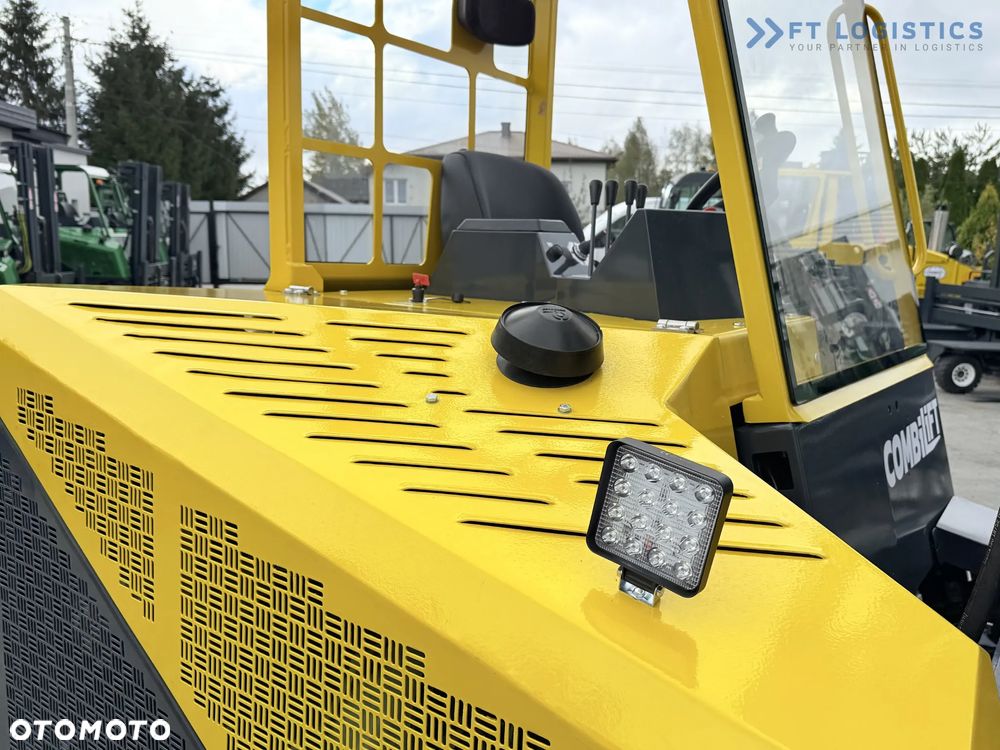 Combilift WÓZEK CZTEROKIERUNKOWY - WIELOKIERUNKOWY / CB4000 / GAS / TRIPLEX 5200MM / WOLNY SKOK / POZYCJONER WIDEŁ / PRZESUW WIDEŁ / STAN IDEALNY / Szeroka oferta wózków czterokierunkowych i bocznych, dopasowanych do różnorodnych potrzeb i zastosowań - 22