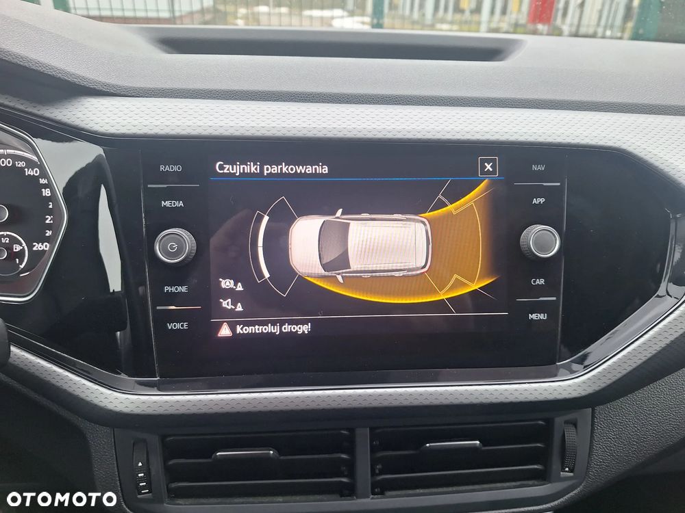 Volkswagen T-Cross - 16