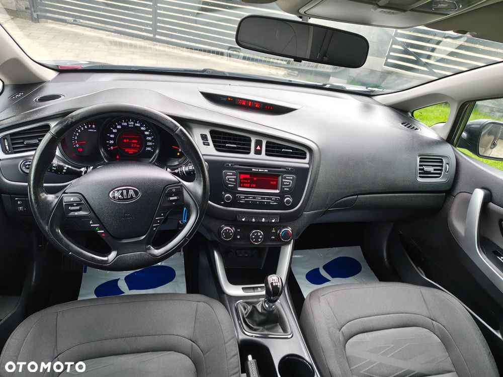 Kia Ceed 1.4 CVVT Attract - 13