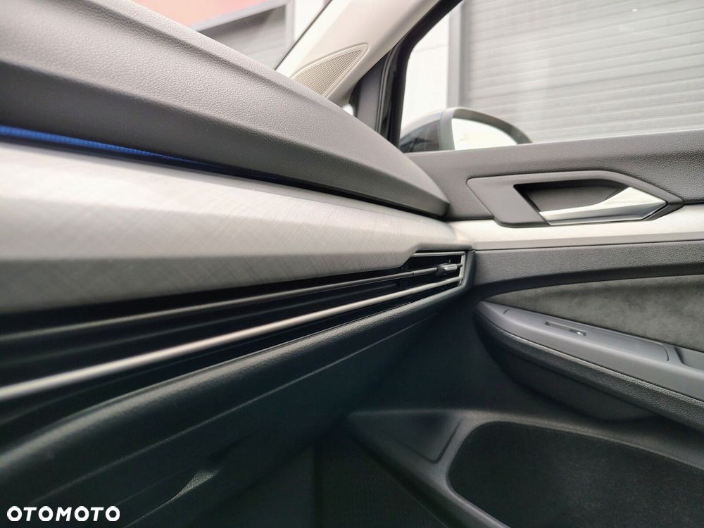 Volkswagen Golf Variant - 20