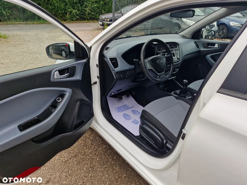 Hyundai i20 1.25 Classic + - 12