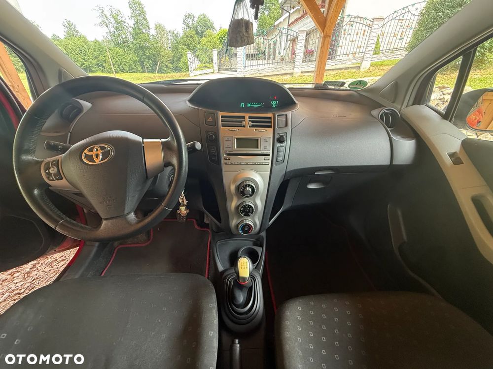 Toyota Yaris 1.0 Luna A/C - 10