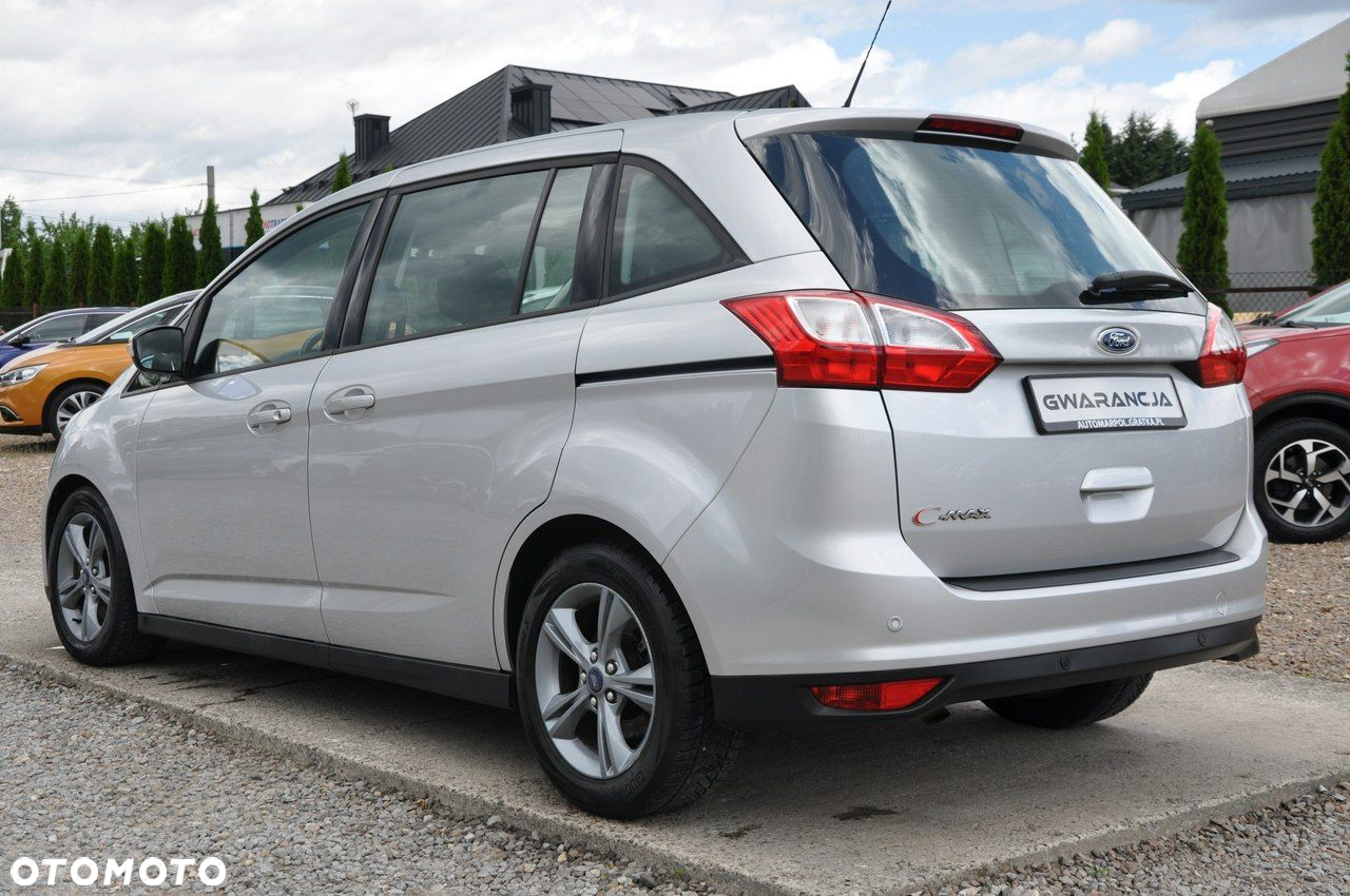 Ford Grand C-MAX - 10