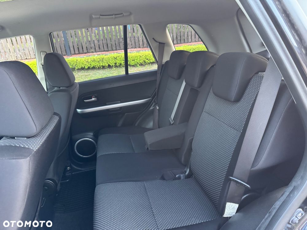Suzuki Grand Vitara 2.0 Comfort Family - 7