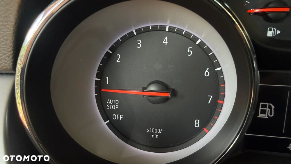 Opel Astra 1.4 T Enjoy S&S - 22
