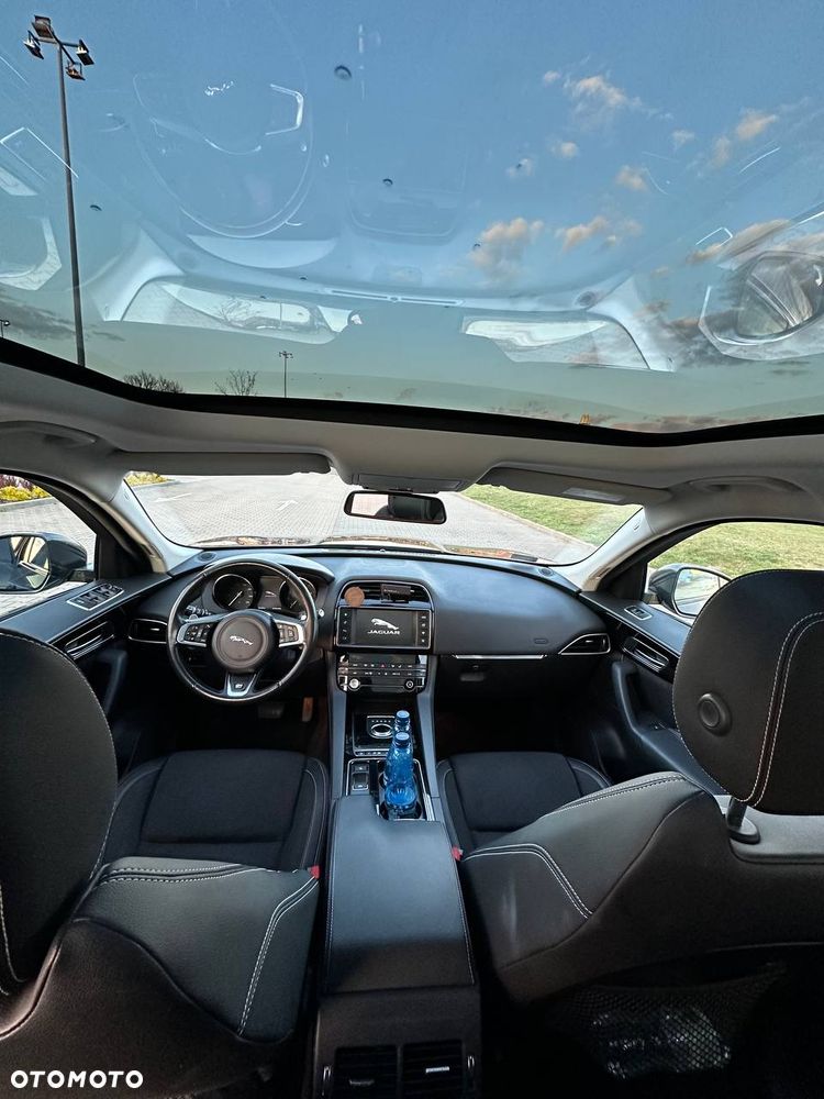 Jaguar F-Pace - 6