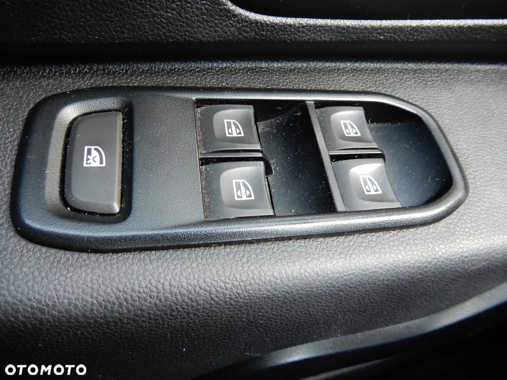 Dacia Duster 1.0 TCe Essential - 13