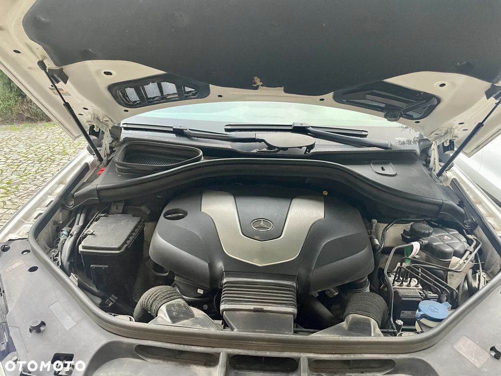 Mercedes-Benz GLE - 22