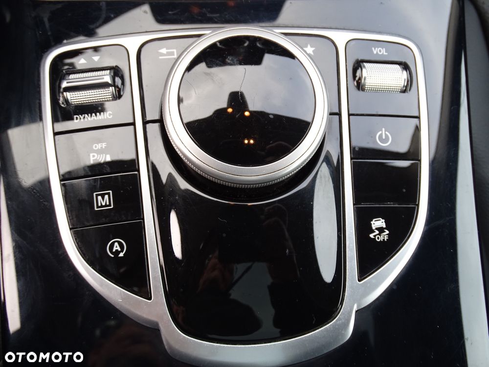 Mercedes-Benz GLC 250 4Matic 9G-TRONIC - 29