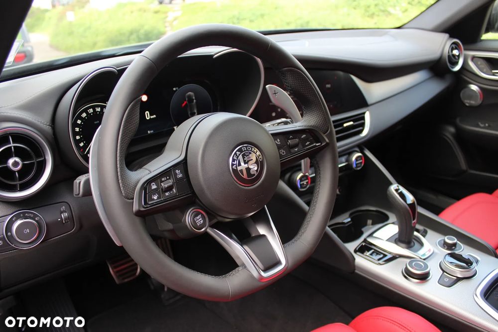 Alfa Romeo Giulia 2.0 Turbo Veloce Q4 - 14