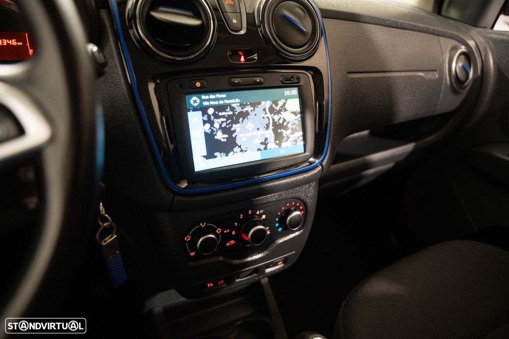 Dacia Lodgy 1.5 Blue dCi Stepway 7L - 5