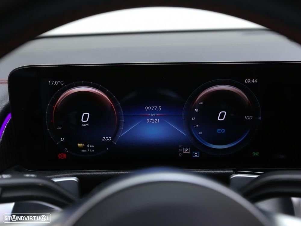 Mercedes-Benz EQB 300 4Matic AMG Line - 24