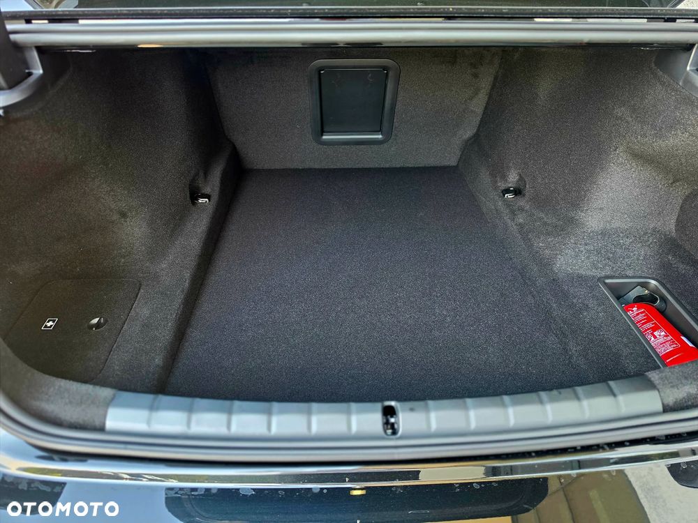 BMW Seria 7 740d xDrive mHEV sport - 18