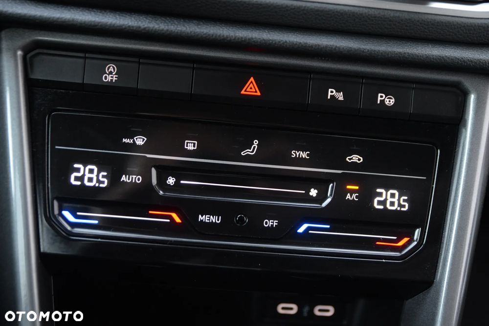 Volkswagen T-Roc - 37