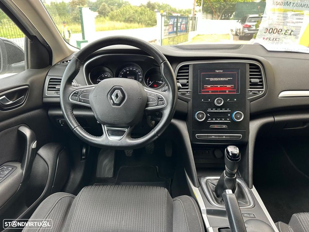 Renault Mégane 1.5 dCi Zen - 12
